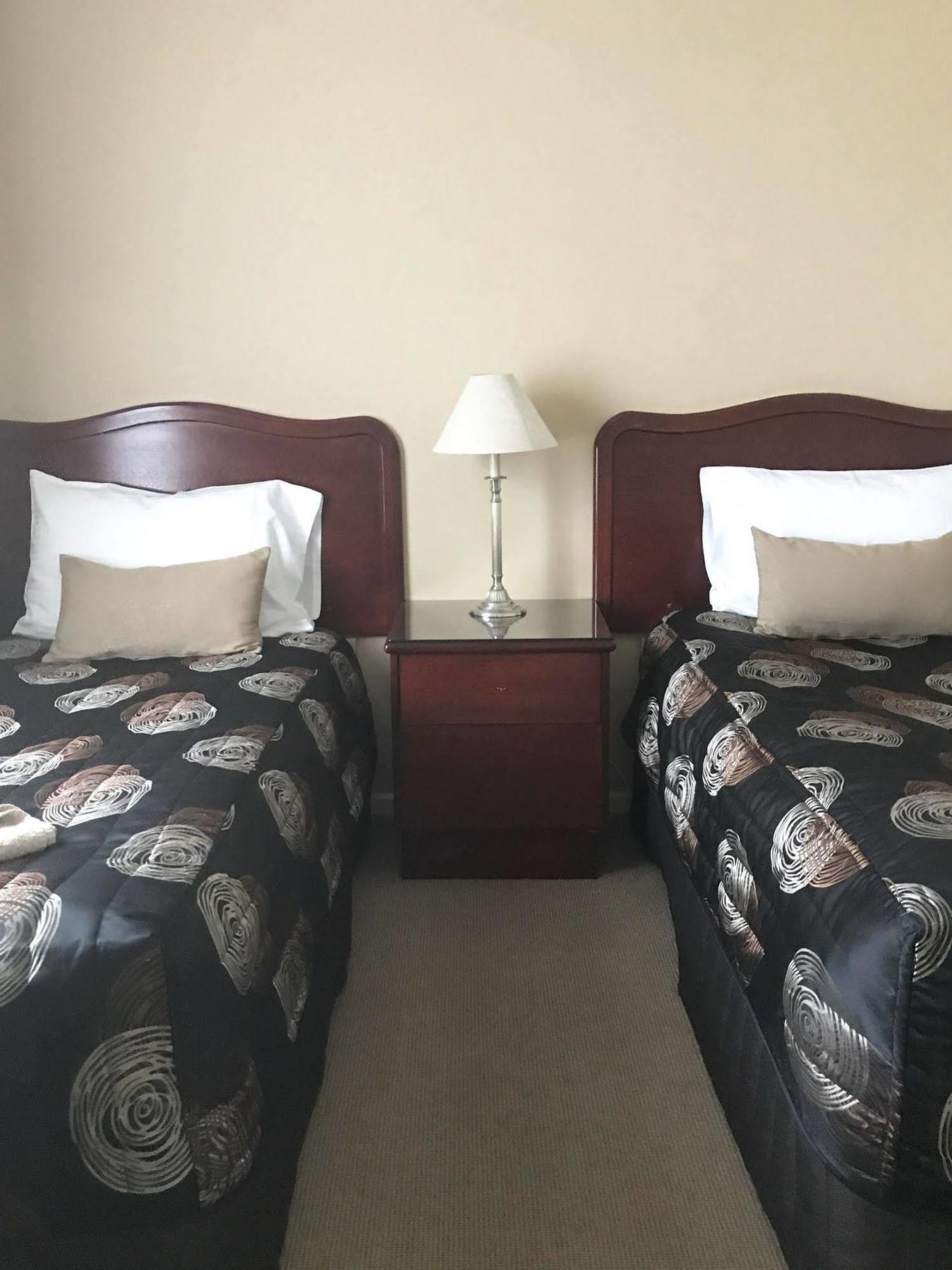 Endeavour Court Motor Inn Dubbo Dış mekan fotoğraf